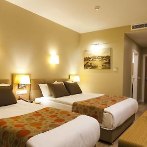Grand Plaza Hotel